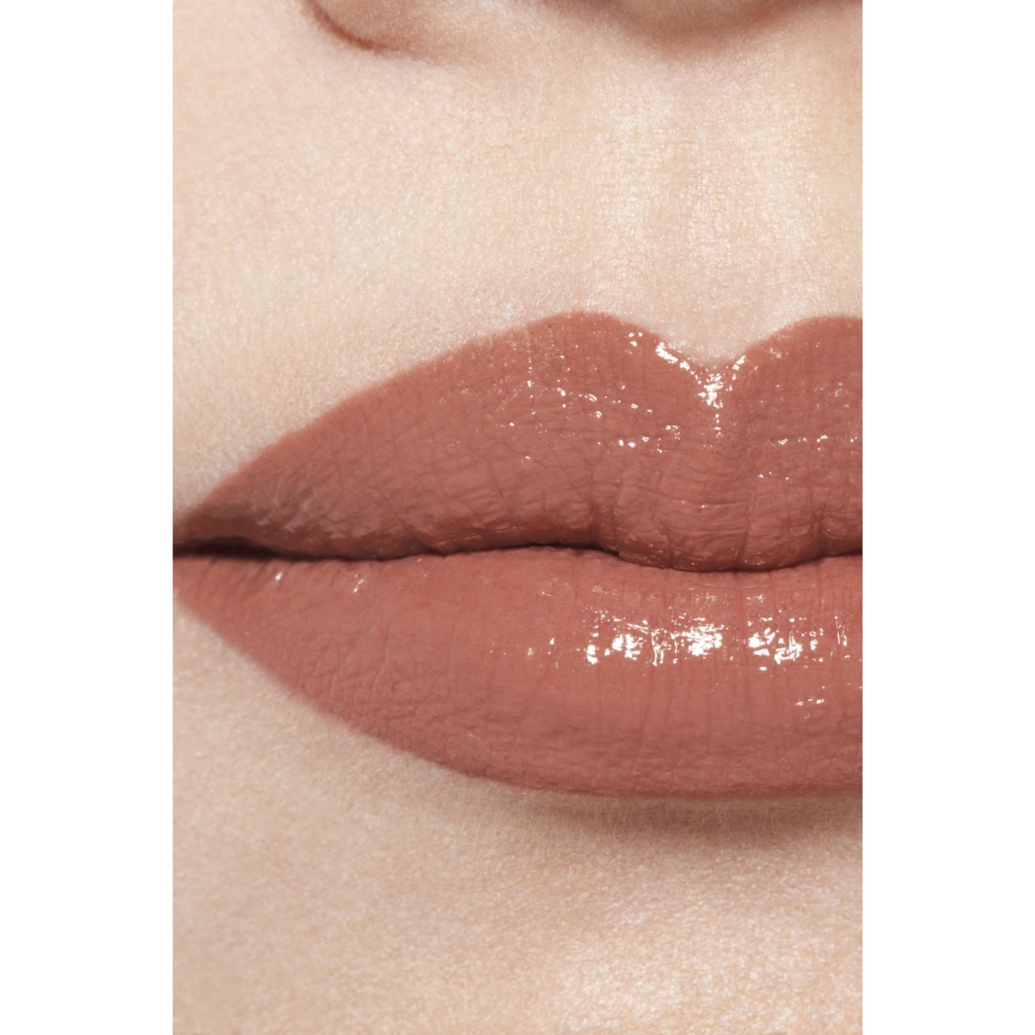 la barra de labios líquida brillante de larga duración